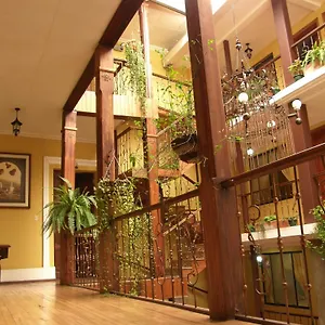 https://mia-leticia.hotelsquito.com